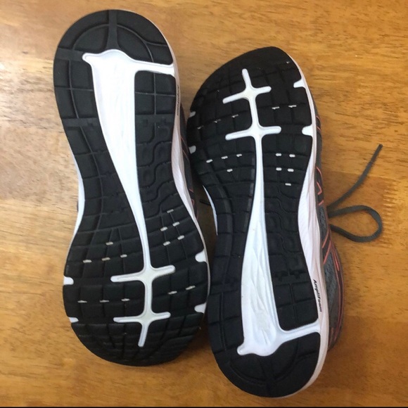 ASICS Tennis Shoes - Picture 2 of 4